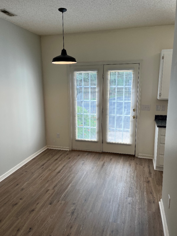 Photo - 21032 N Main St