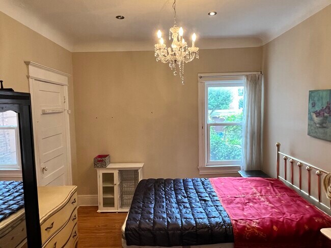 Photo - 43 Burnfield Av