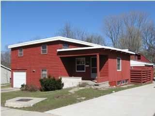 2 br, 1 bath 4plex - 850 Houseman Upper - 2 br, 1 bath 4plex - 850 Houseman Upper