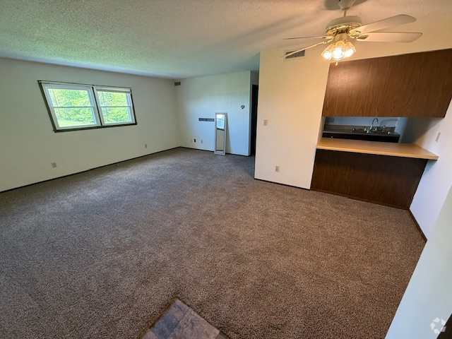 Building Photo - 555 Roddy Rd Unit C-7 Rental