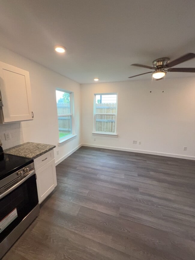 Building Photo - 6009 Wedgefield St Rental