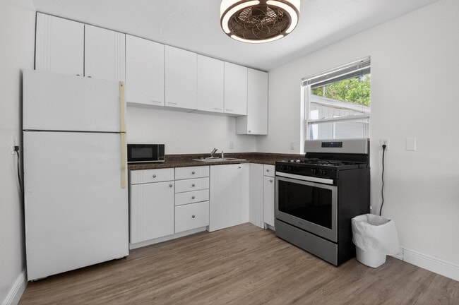 Photo - 10754 Tamis Trail Unit A