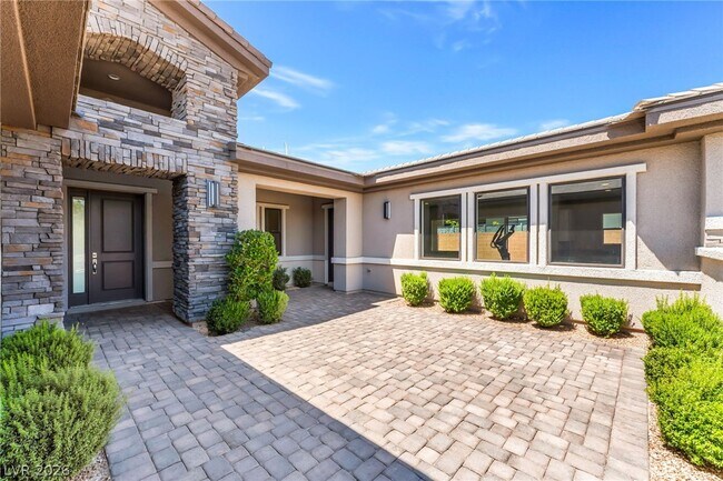 Photo - 8477 Wolf Mountain Ct