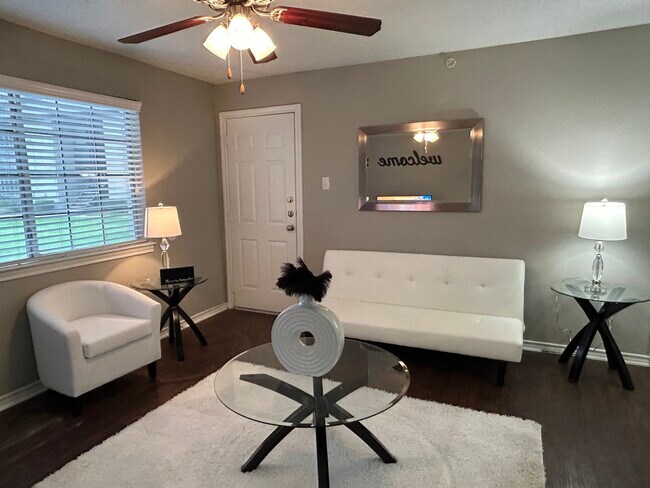 Photo - The Courts Of Bedford