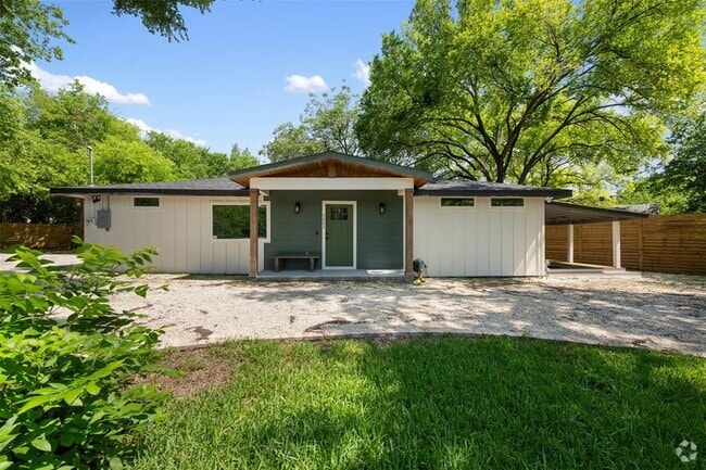 Building Photo - 9003 Capitol Dr Rental