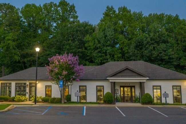Woodmere Creek Apartments