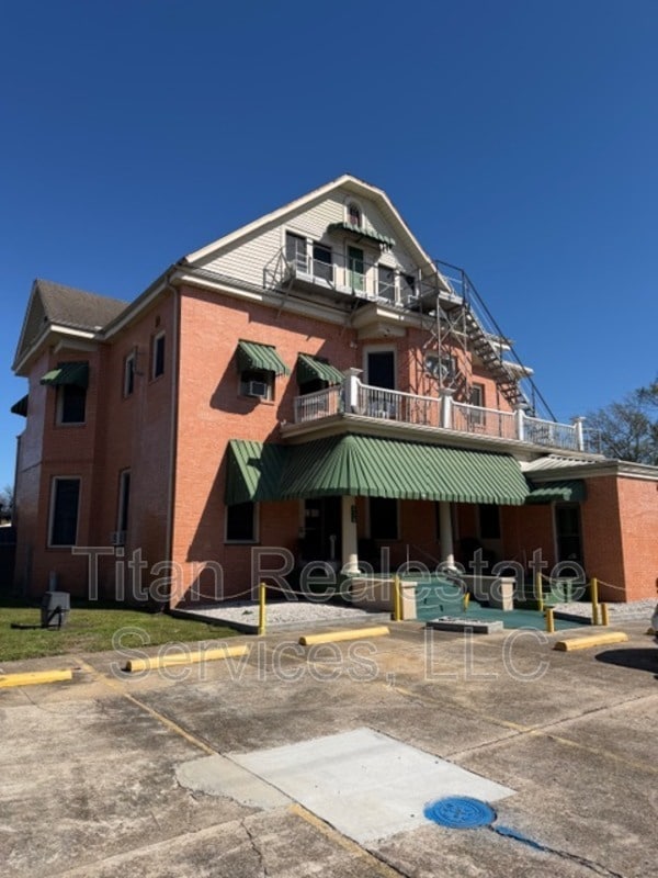 Photo - 218 W St Peter St Unit 3