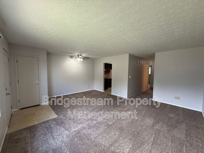 Photo - 1181 Redbluff Dr