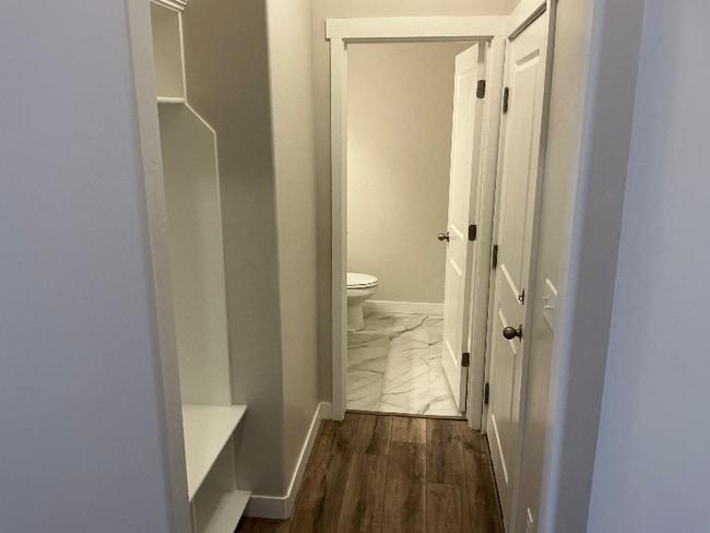 Photo - 816 N Hilltop Dr