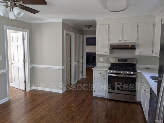 Photo - 143 Brannigan Pl
