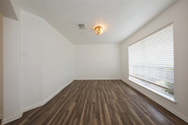 Photo - 3802 Harris Mill Dr