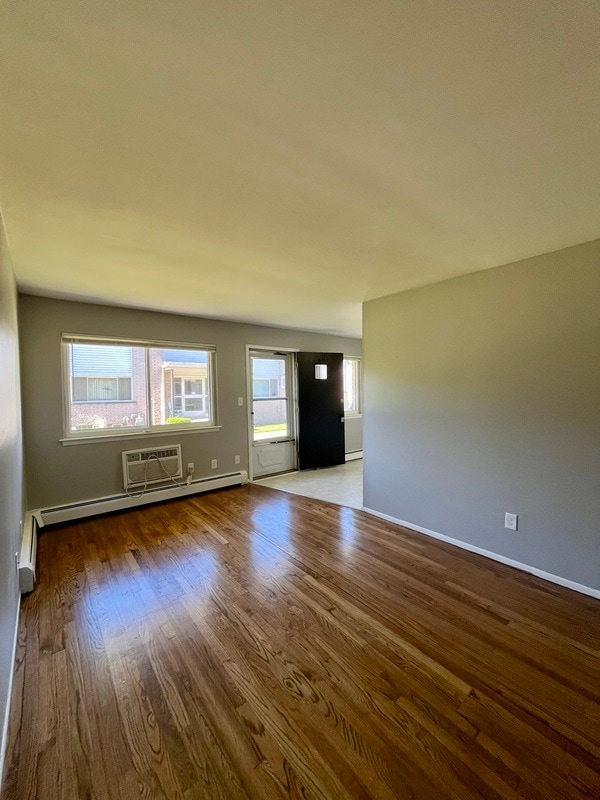 Photo - 580 Harrison Blvd