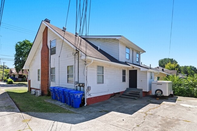 Building Photo - 1939 McCalla Ave Rental
