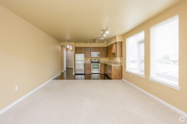 1BR, 1BA - 689SF - Kitchen/Living Room
