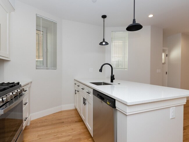 Photo - 5 Tovar St Unit 1F