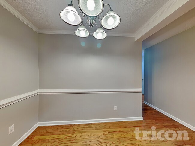 Photo - 10162 Commons Way