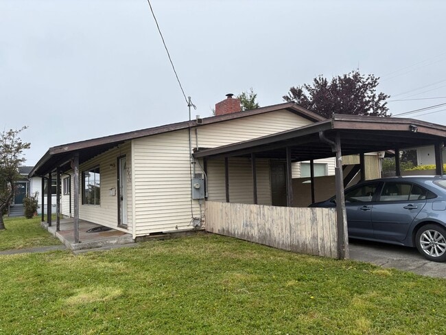 Photo - 3 Bed 1 Bath House Eureka