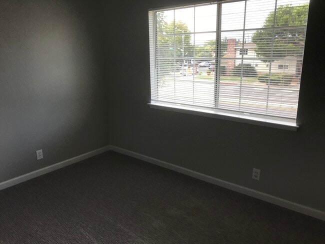1089 W Hamilton Ave Unit campbell