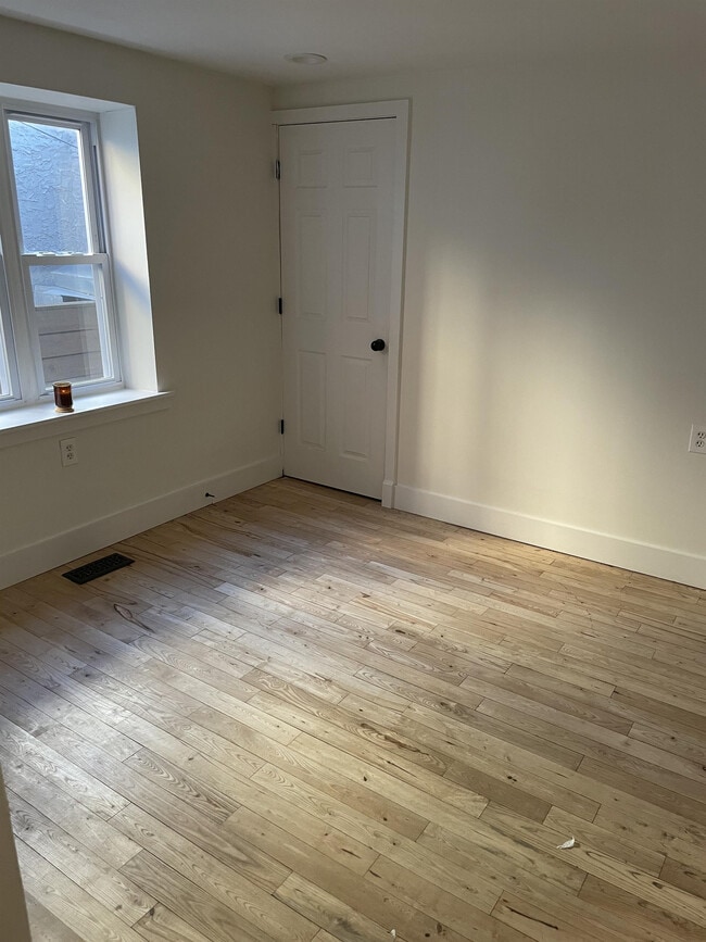 Photo - 511 Morse St