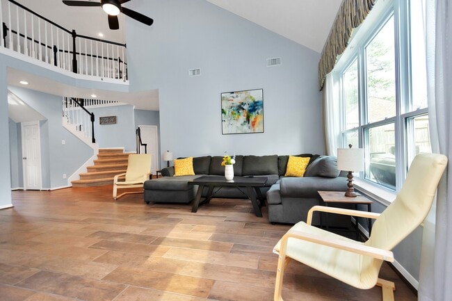 Building Photo - 19722 Cherry Oaks Ln