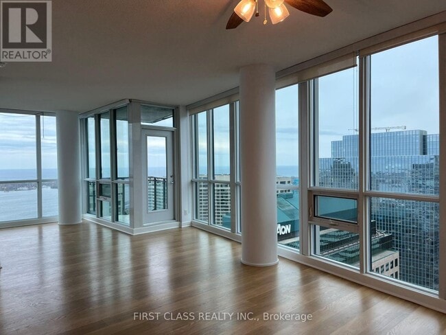 Photo - 33 Bay St. Unit 4112