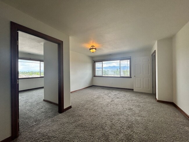 Beautiful and Spacious 2 bed/2 bath top-st... - Beautiful and Spacious 2 bed/2 bath top-st... House
