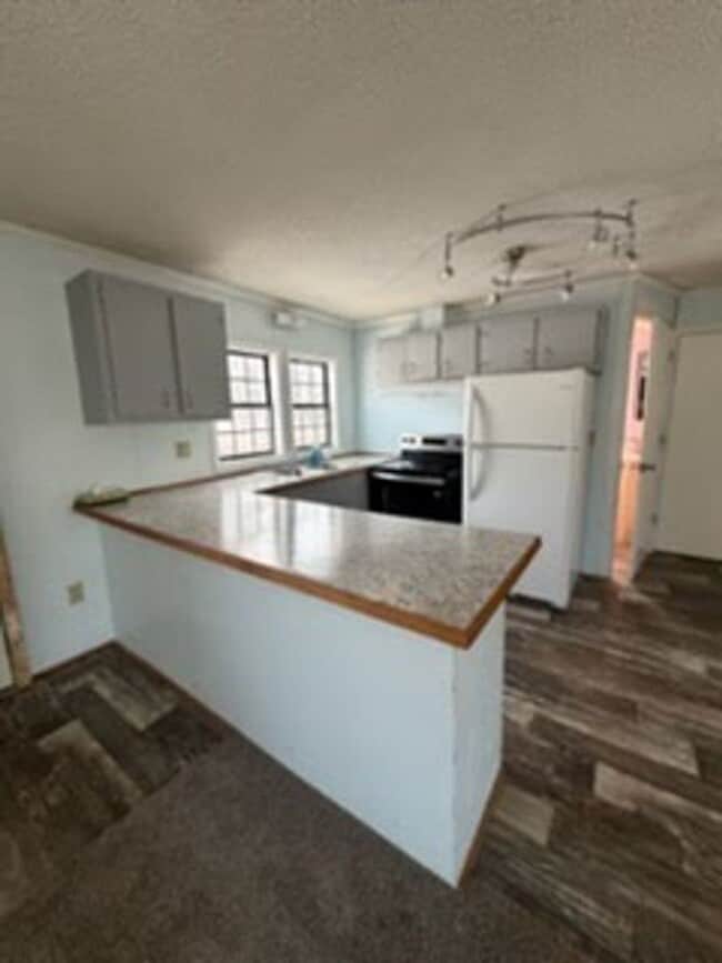 Photo - 7670 E 280 N