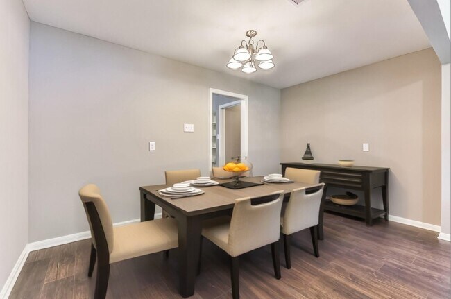 Photo - 4902 Pershing St