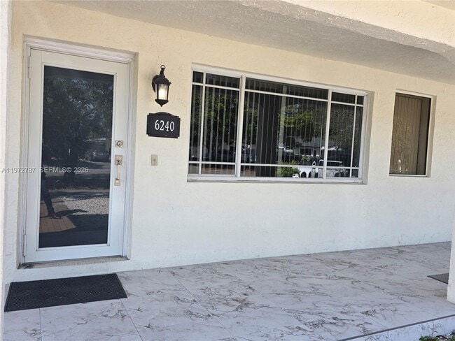 Photo - 6240 NW 114th St