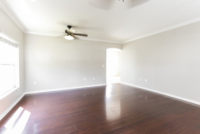 24922 Oakhaven Ct