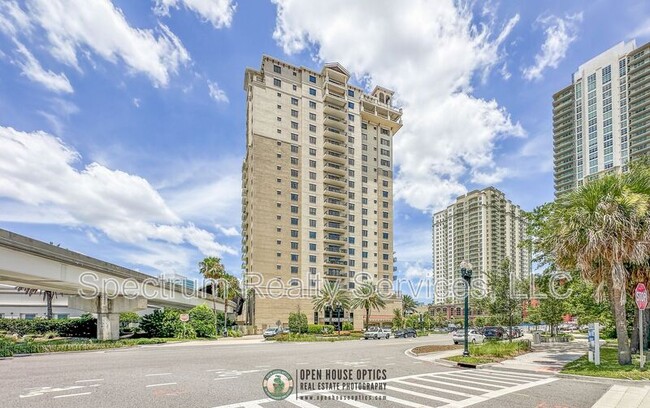 Building Photo - 1478 Riverplace Blvd Unit 704