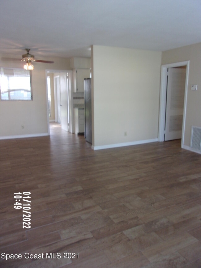 Photo - 1105 Myrtle Ln