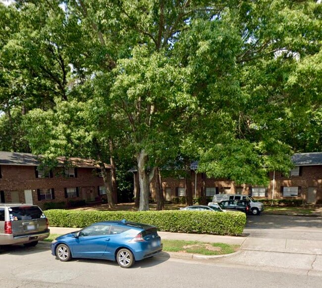 Building Photo - 1526 Crest Rd Unit 1526