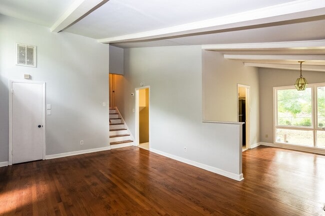 Photo - 4809 Thornwood Rd