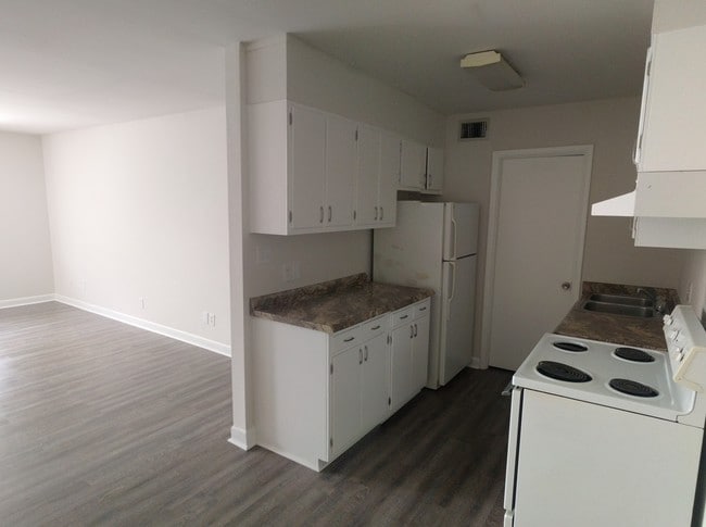 Light interior renovation - Buena Vida