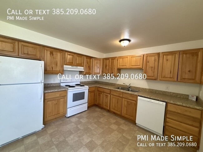 Building Photo - 567 N 880 E St Unit 8