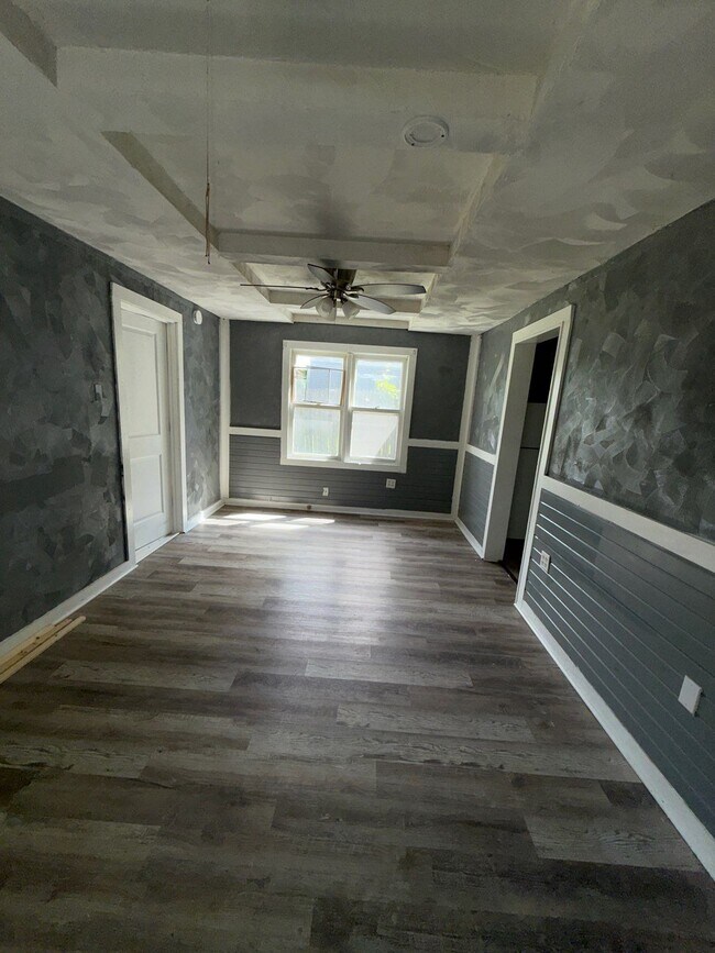 Photo - 202 Garver Ave