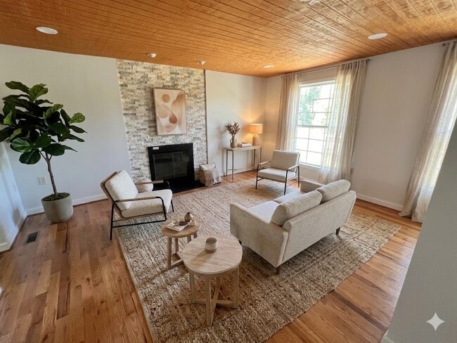 2283 Dosinia Ct