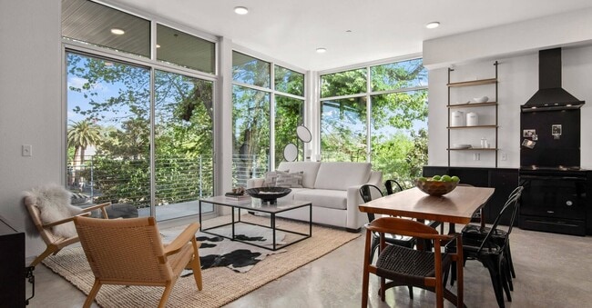Building Photo - The Didion Rental
