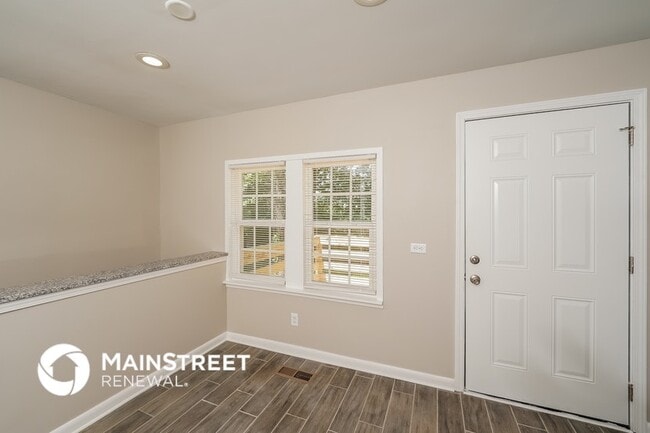 Photo - 5240 Jean Dr