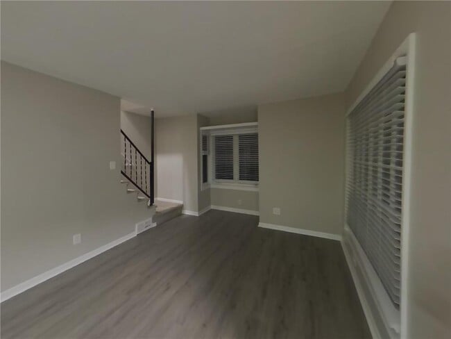 Photo - 3910 Scott Ave N