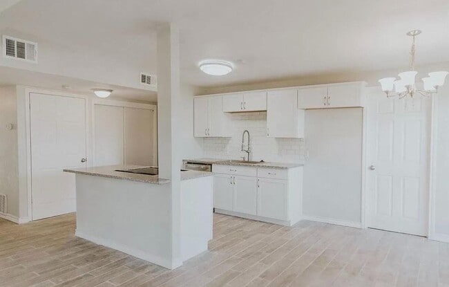 Photo - Charming 3/2/1 Home on a Quiet Cul-de-Sac