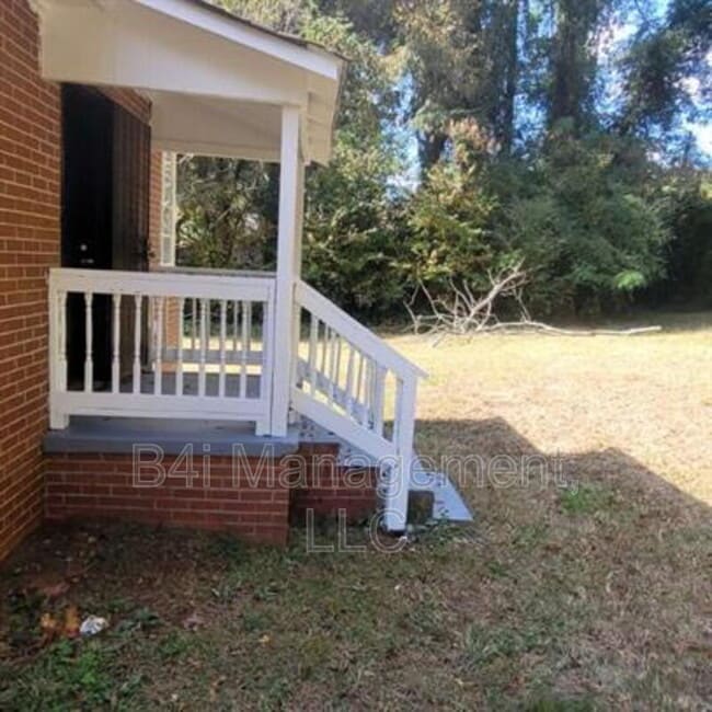 Photo - 303 Butler St