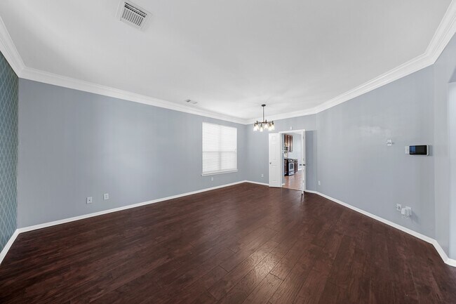 Photo - 12 Palomar Dr