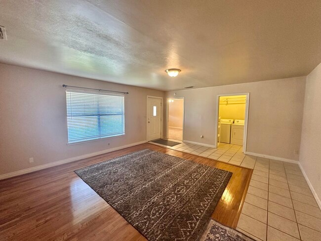 Photo - 4310 31st St