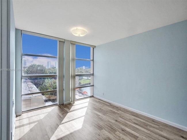 Photo - 2001 Atlantic Shores Blvd Unit 419