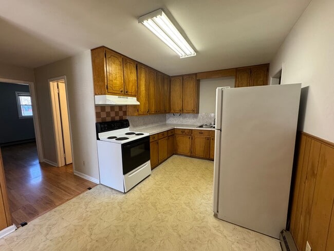 Photo - 2 bed/ 1 bath duplex with Carport