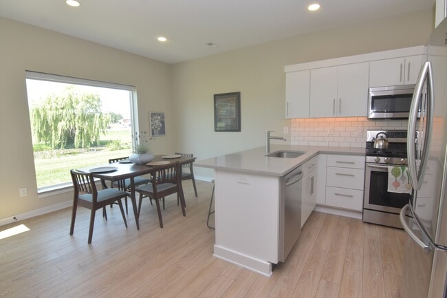 Photo - 3 Crosby Park Dr