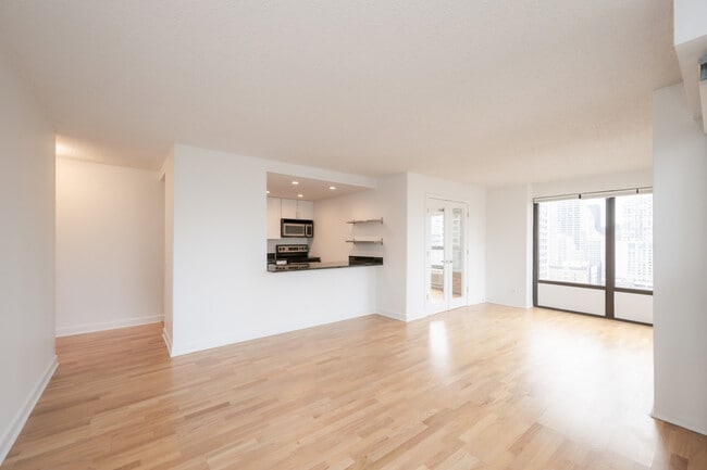 Photo - 30 E Huron St Unit 2204