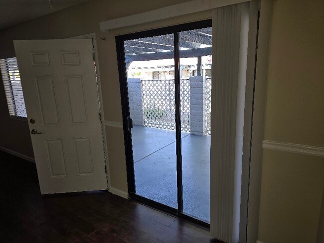 Photo - 1104 Willow Tree Dr Unit # C